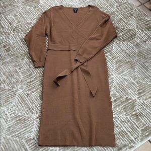 NWOT Nicole Miller Brown Long Sleeve Knit Dress, M